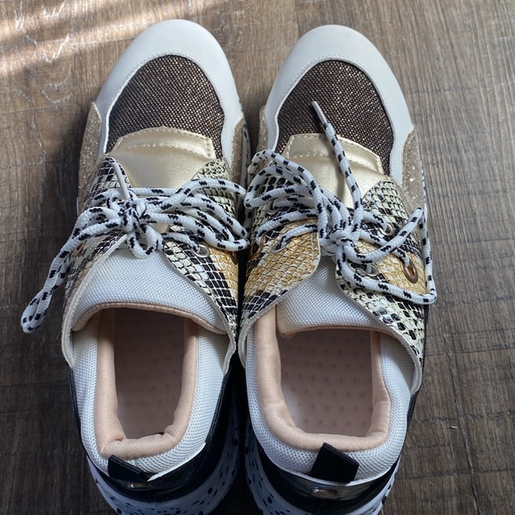 NIB Lucky Step designer sneakers size 9 women’s - Picture 4 of 6